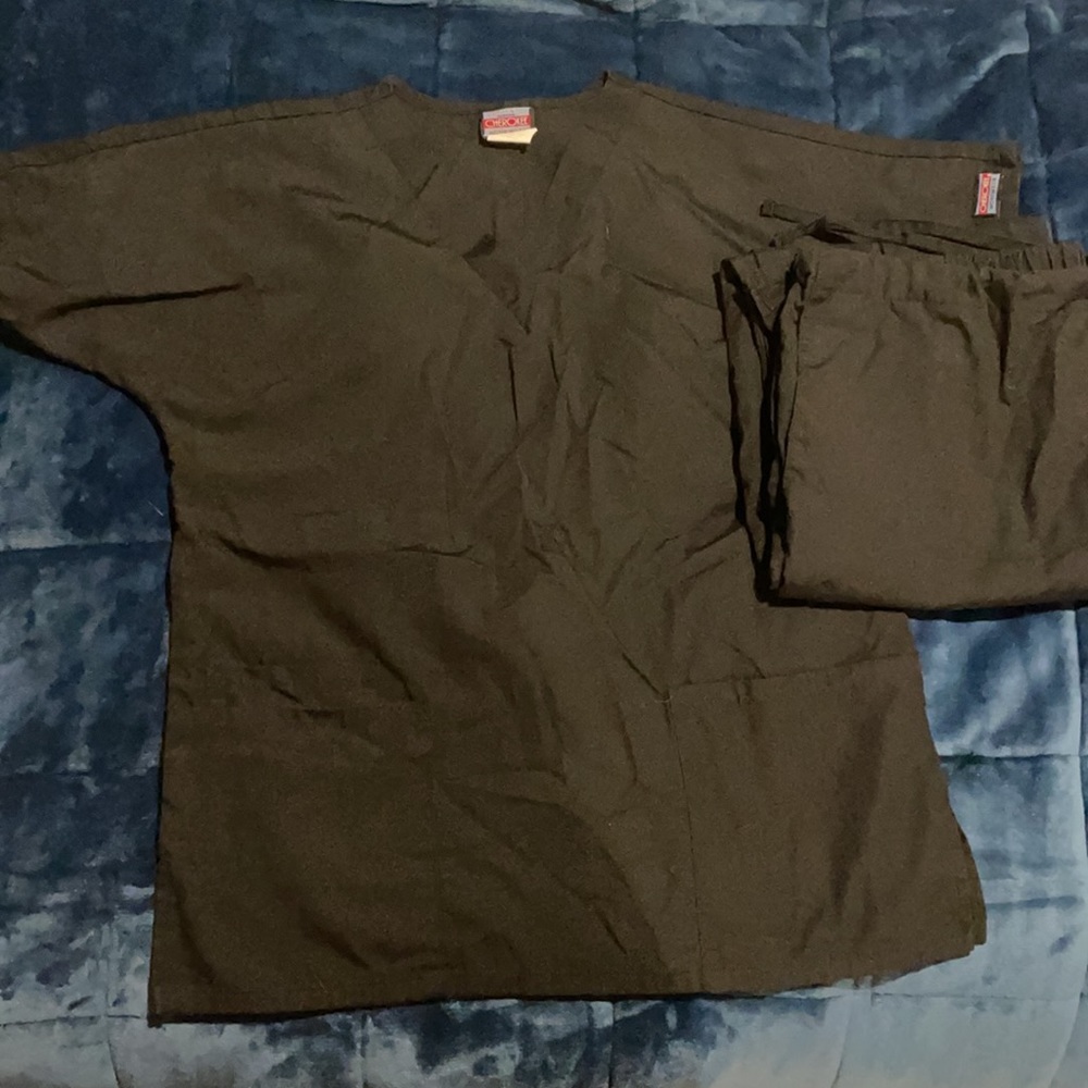 Cherokee women’s scrubs XS